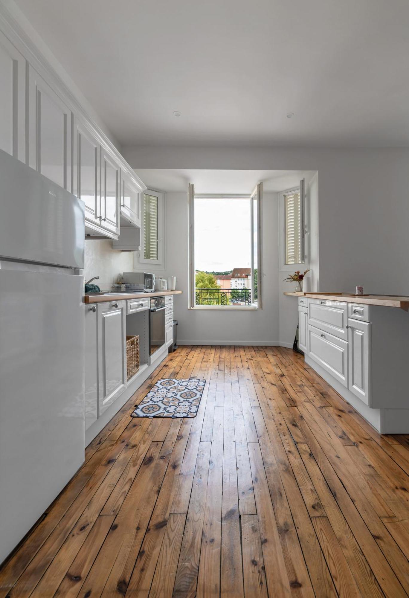 Le Grenet - Appartement Design En Duplex Vichy Eksteriør billede